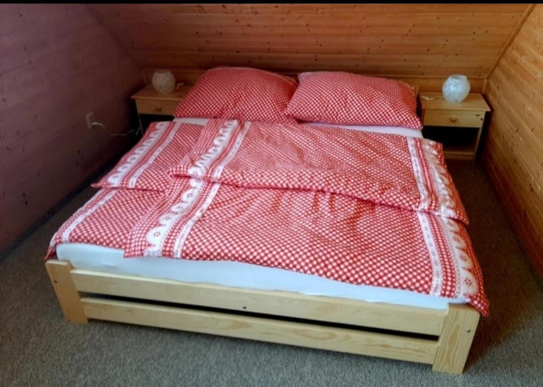 Apartmanova Chata Secanda S Bazenem, U Secske Prehrady Zewnętrze zdjęcie